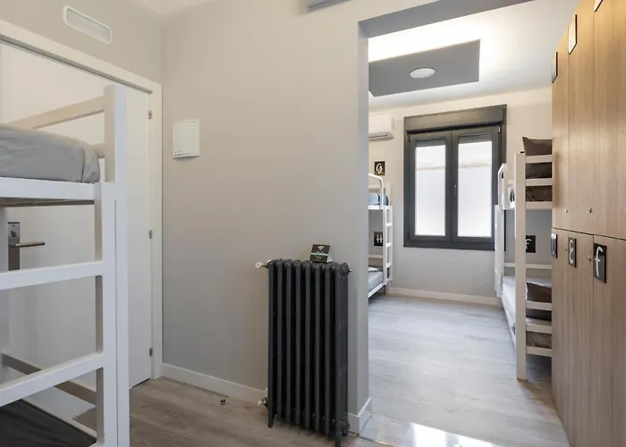 Alda Pilgrim Хостел *